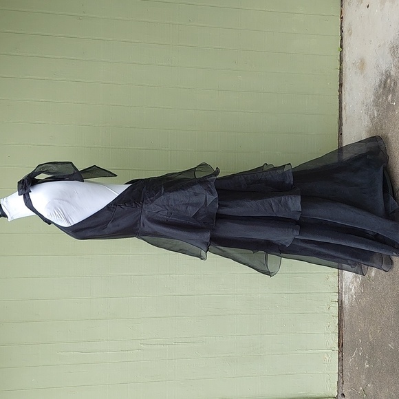 Lulu's Black Tiered Organza Halter Maxi Dress Sz L - Picture 5 of 17